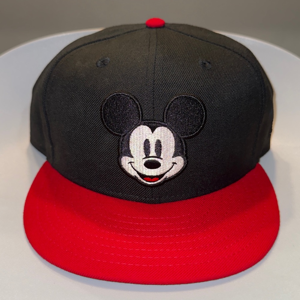 New Era Mickey Mouse Black 59Fifty Fitted Hat